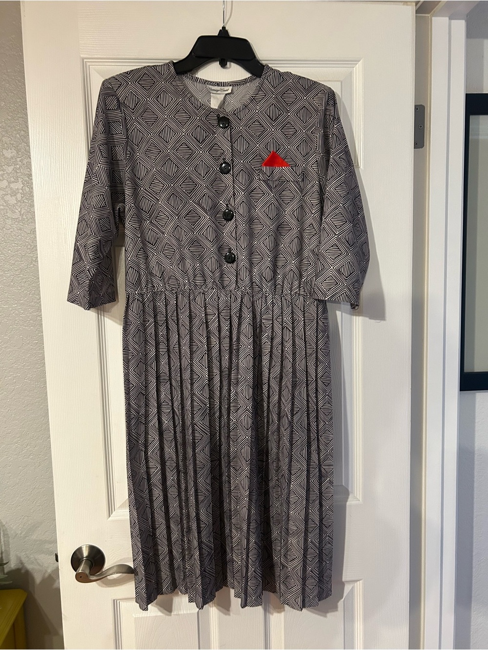 Women's Grey Geometric Midi Dress with Pocket Accent